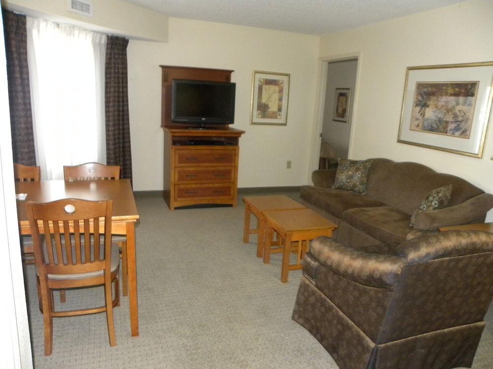 Staybridge Suites Louisville - East By Ihg Eksteriør billede
