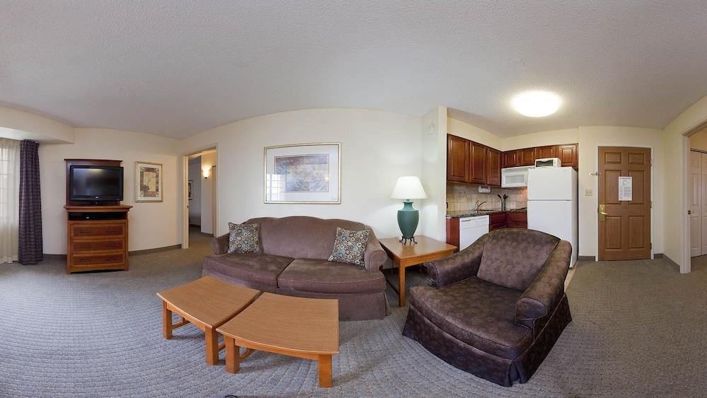 Staybridge Suites Louisville - East By Ihg Eksteriør billede