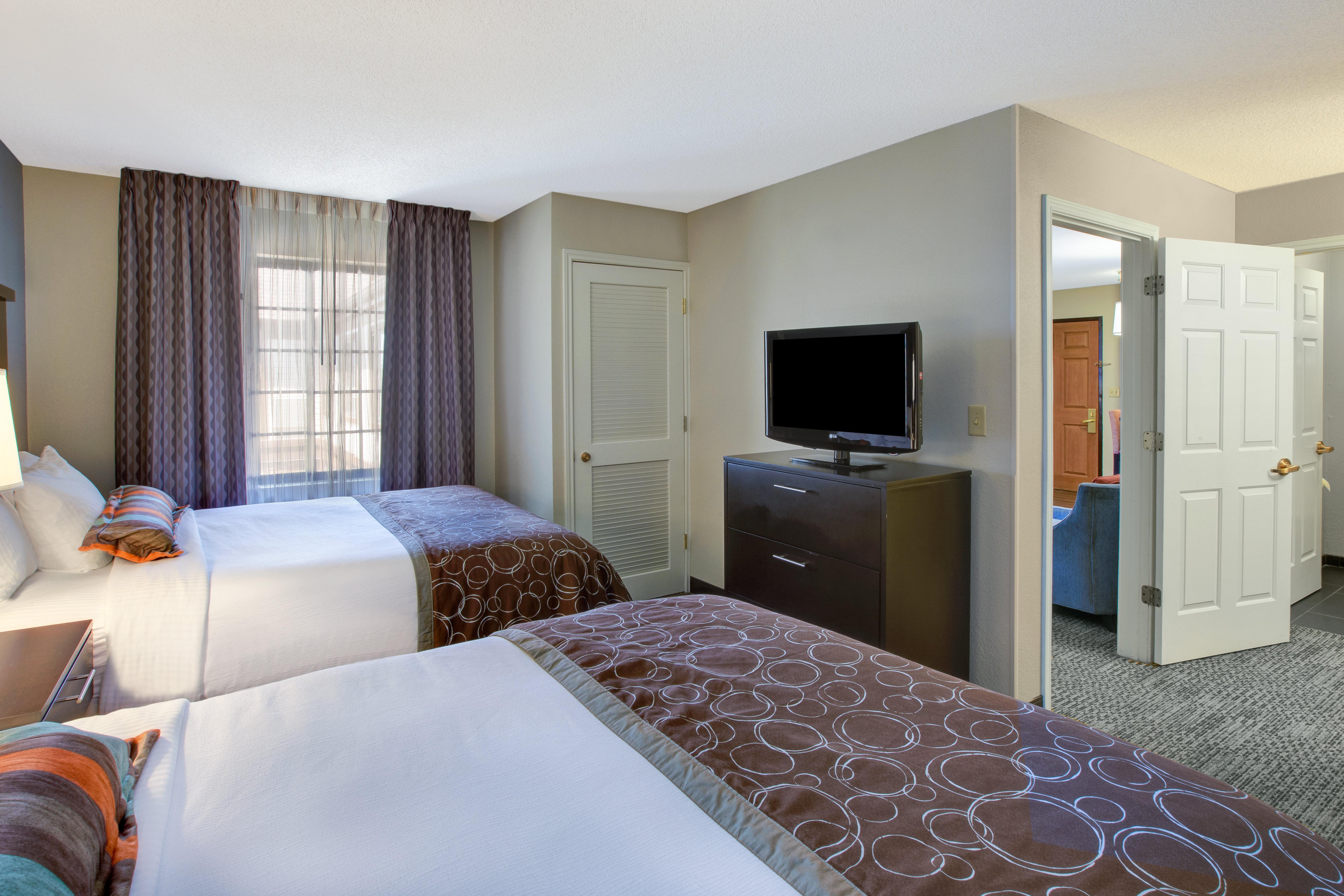 Staybridge Suites Louisville - East By Ihg Eksteriør billede