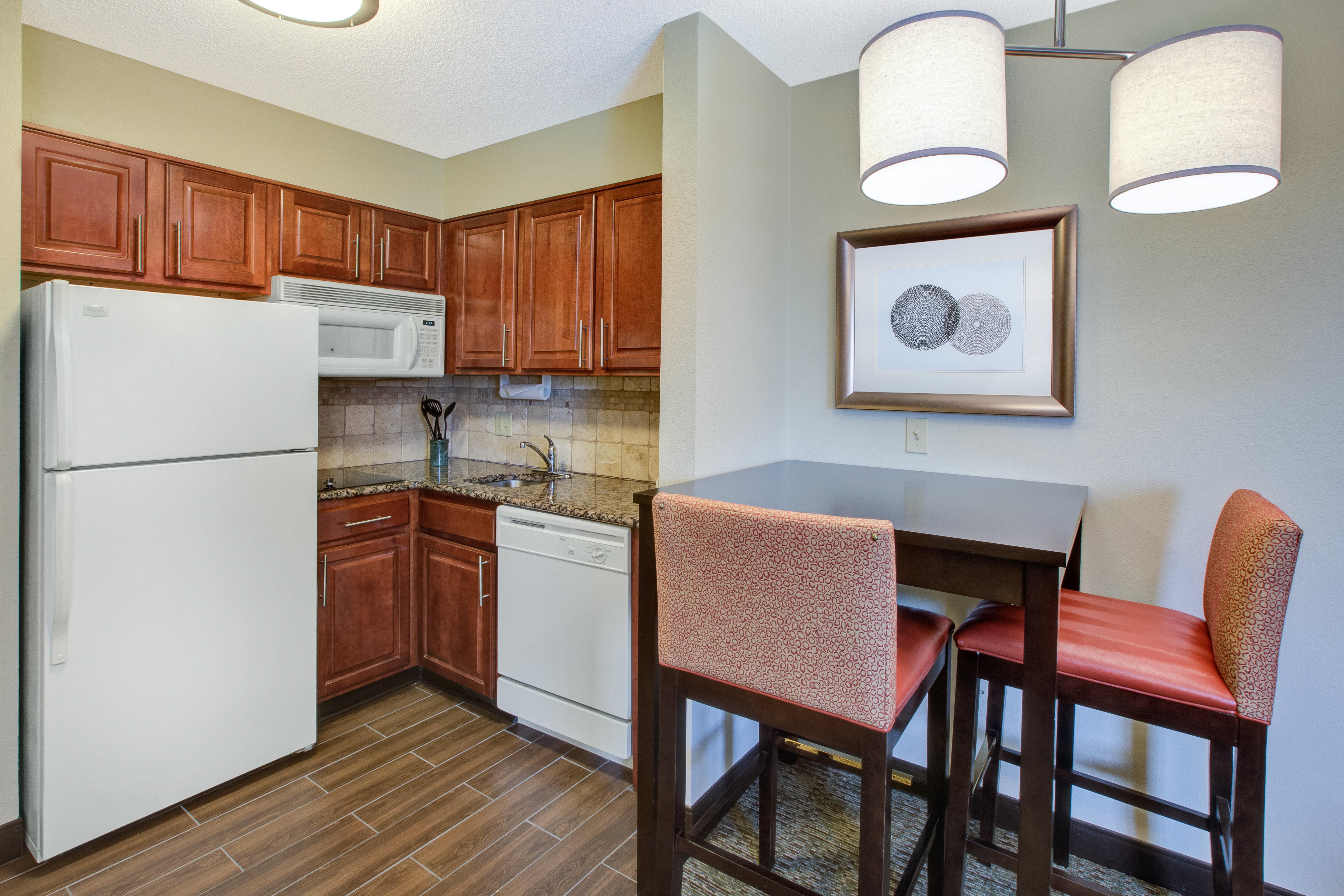 Staybridge Suites Louisville - East By Ihg Eksteriør billede
