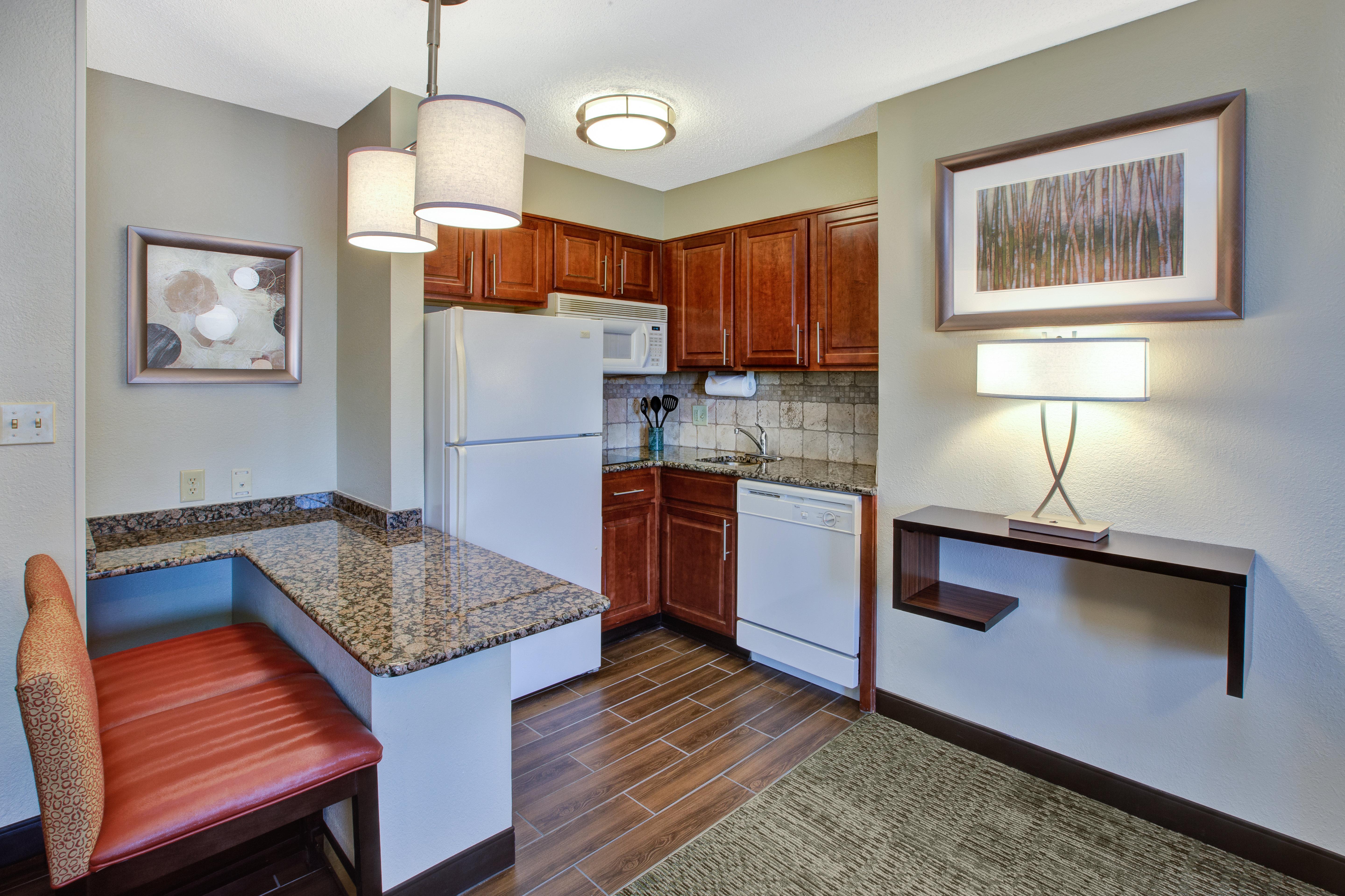 Staybridge Suites Louisville - East By Ihg Eksteriør billede