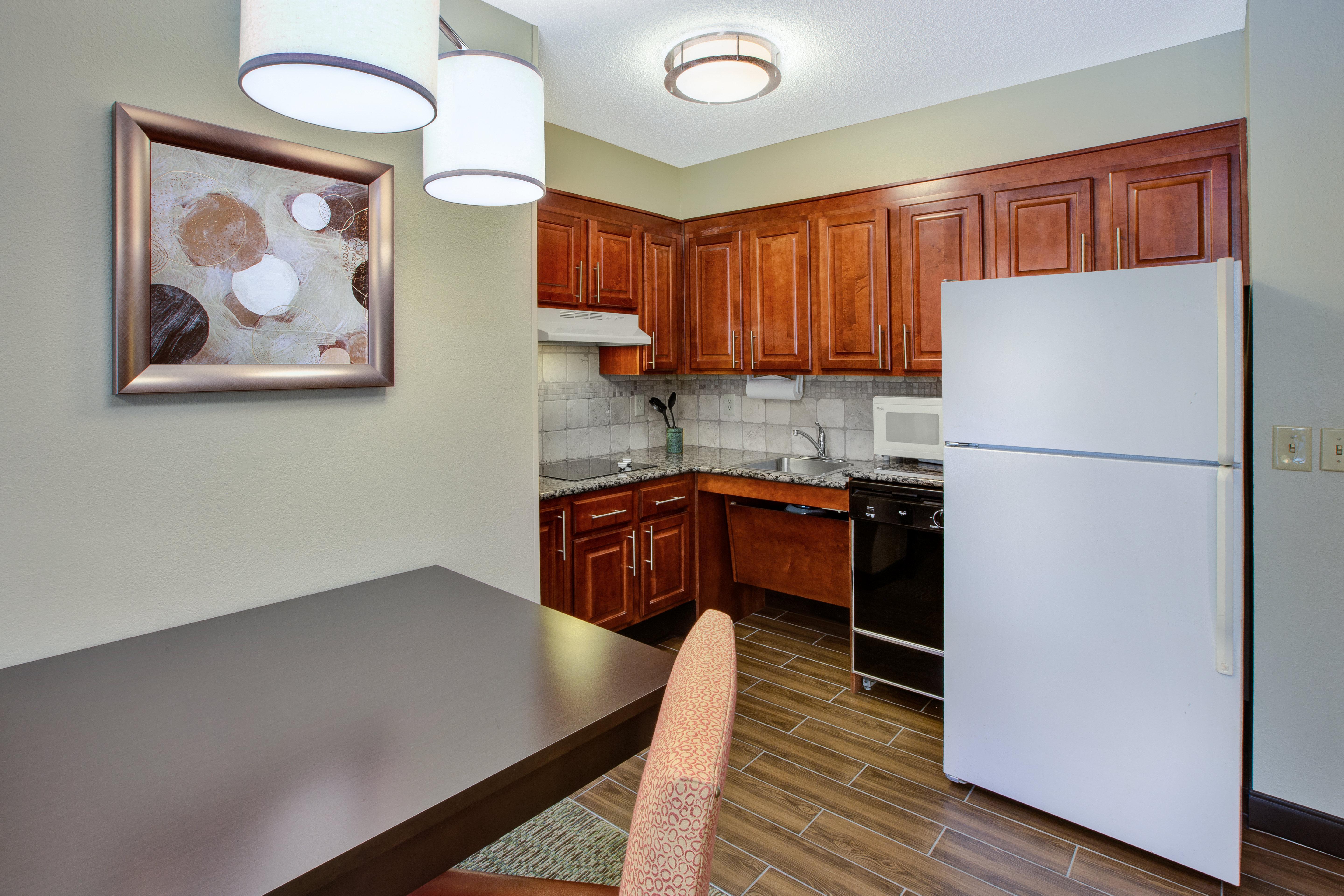 Staybridge Suites Louisville - East By Ihg Eksteriør billede