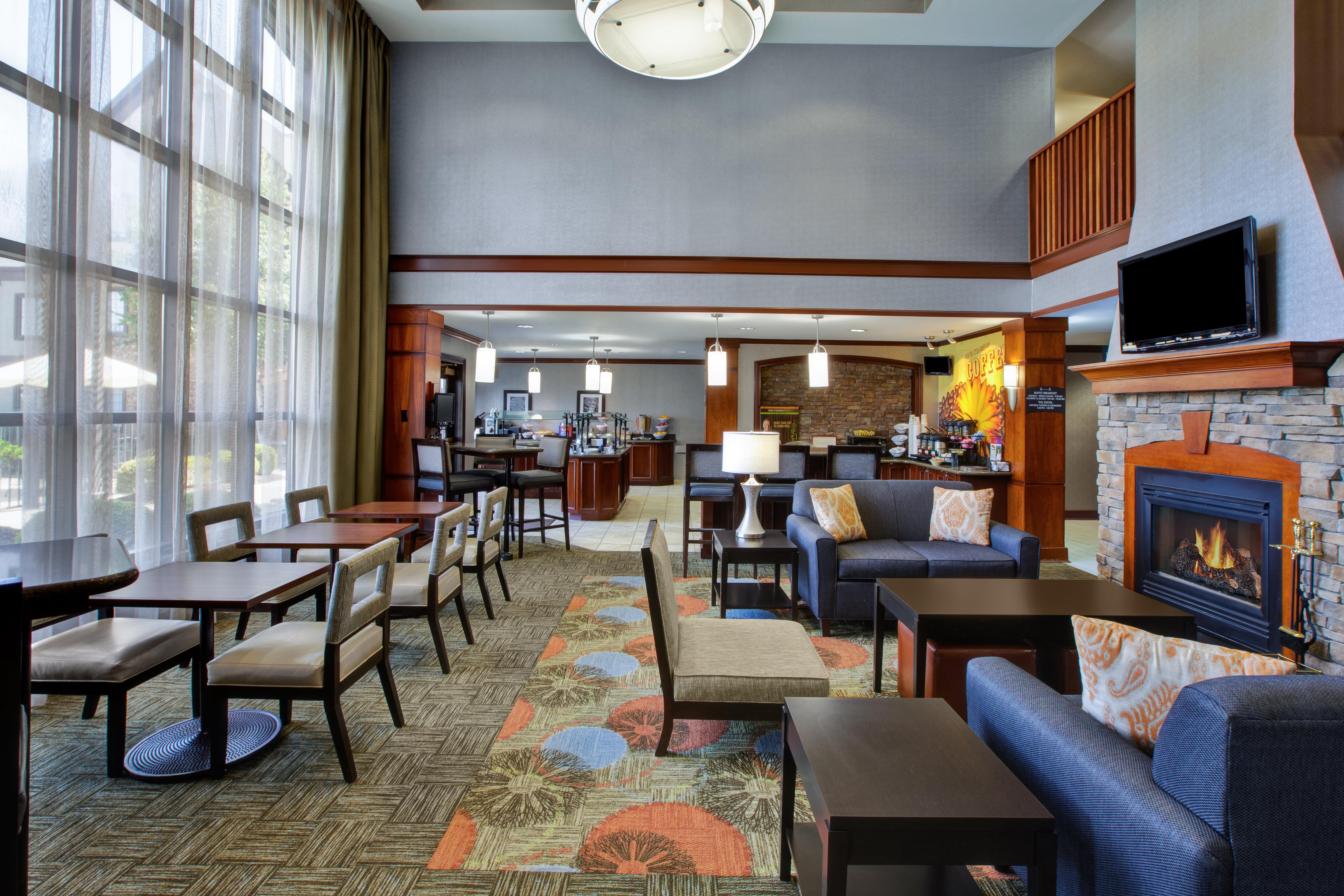 Staybridge Suites Louisville - East By Ihg Eksteriør billede