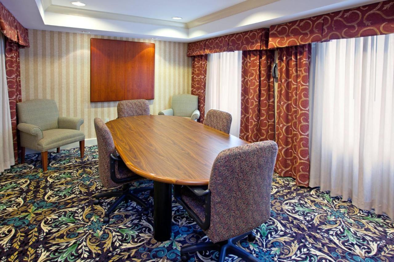 Staybridge Suites Louisville - East By Ihg Eksteriør billede