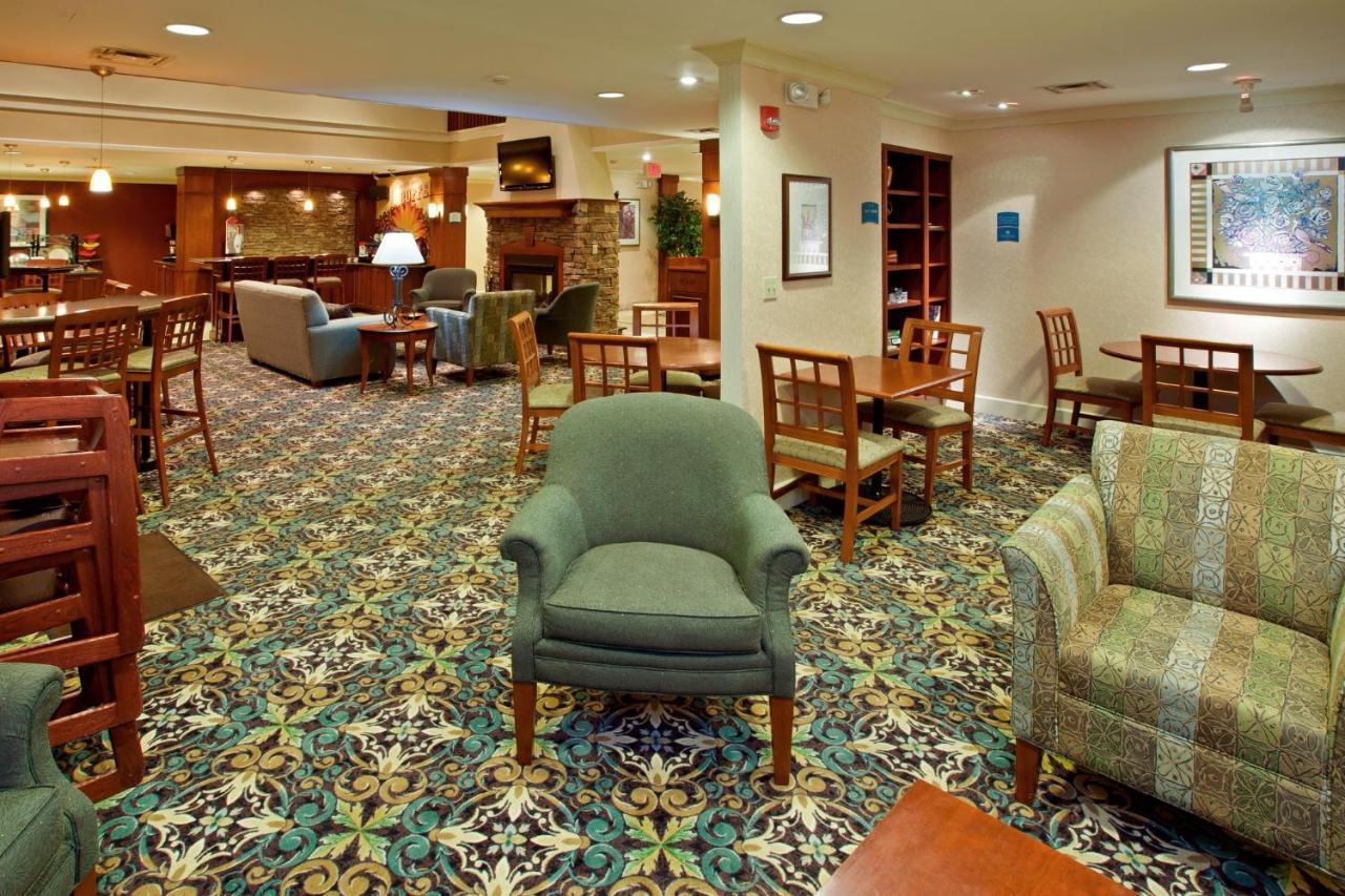Staybridge Suites Louisville - East By Ihg Eksteriør billede