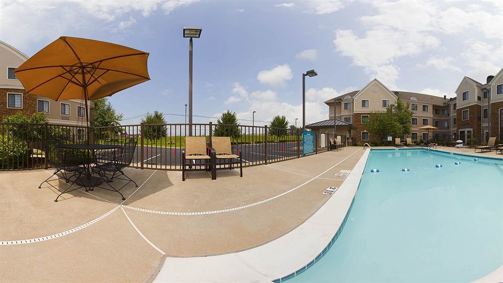 Staybridge Suites Louisville - East By Ihg Eksteriør billede