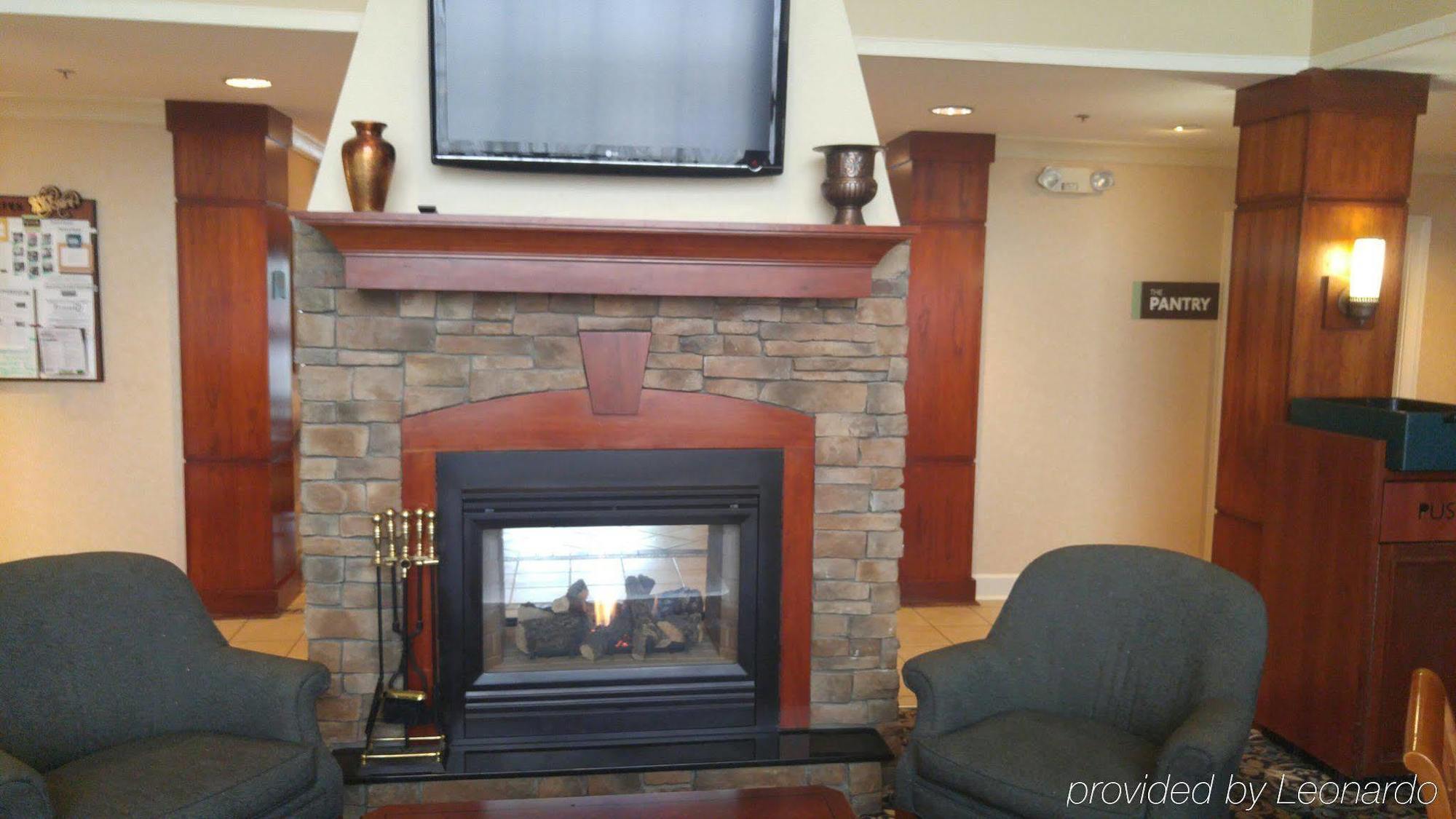 Staybridge Suites Louisville - East By Ihg Eksteriør billede